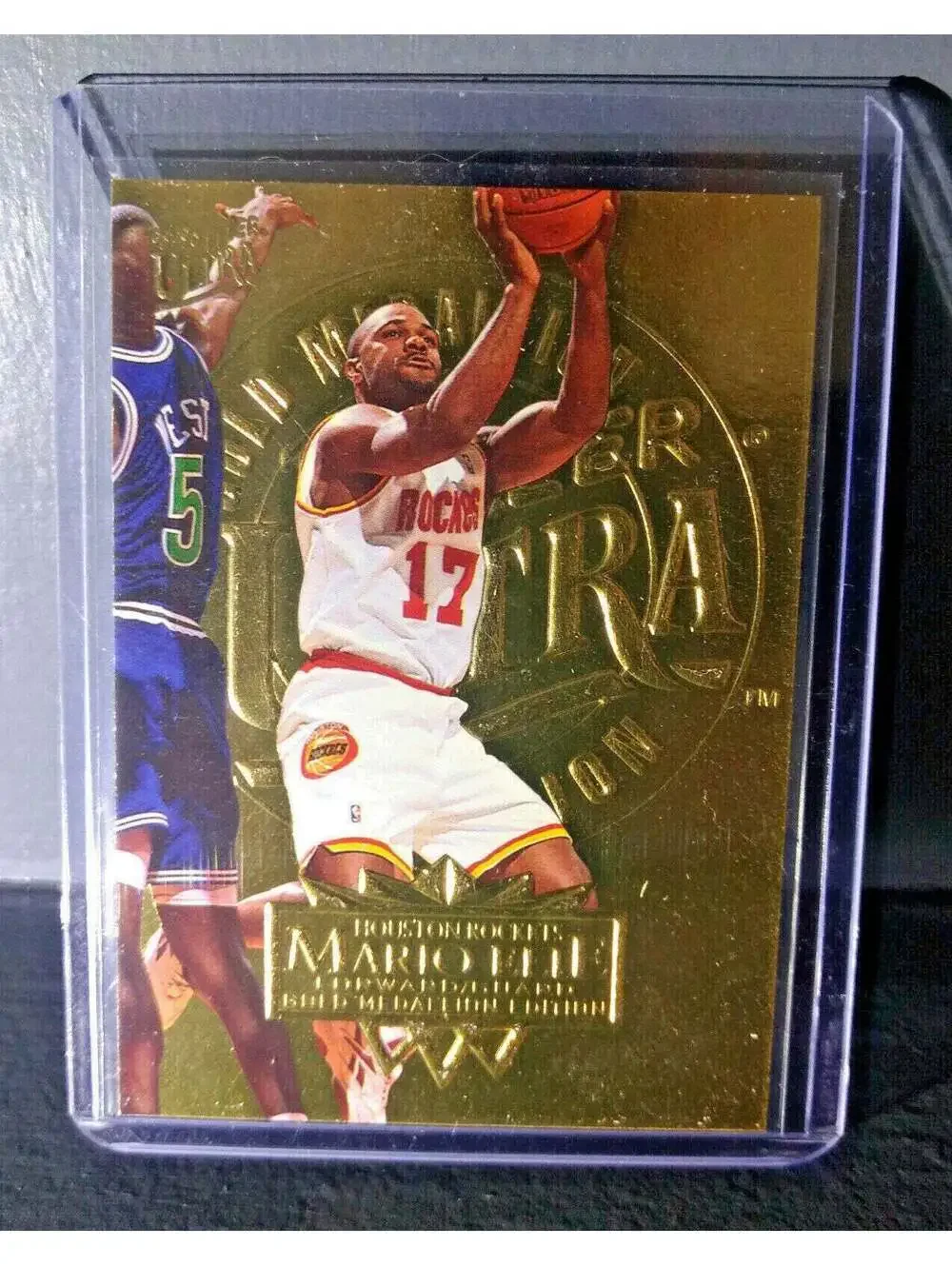 1995-96 Mario Elie Fleer Ultra Gold Medallion #67 Basketball Card